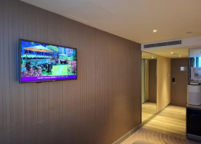 Silka Tsuen Wan, Hong Kong Hotel